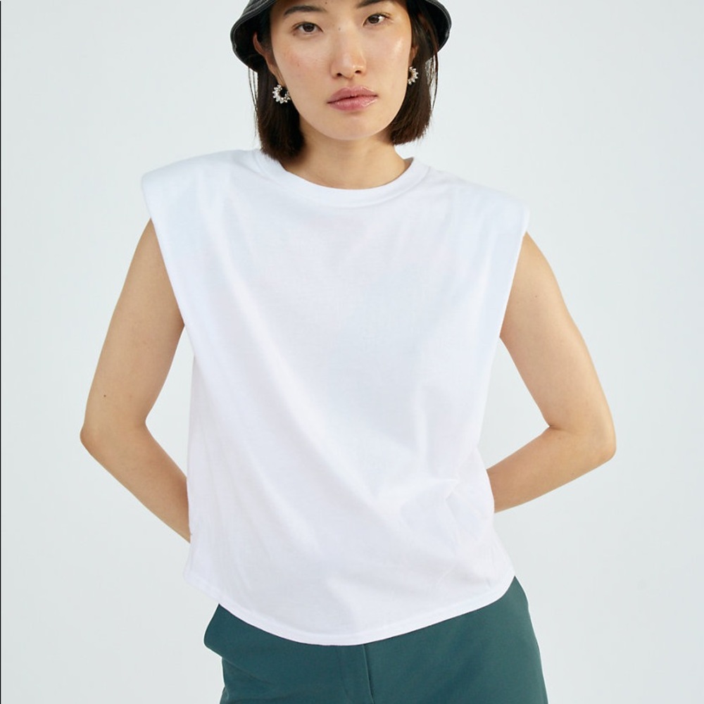 Babaton Shoulder Pad Tank